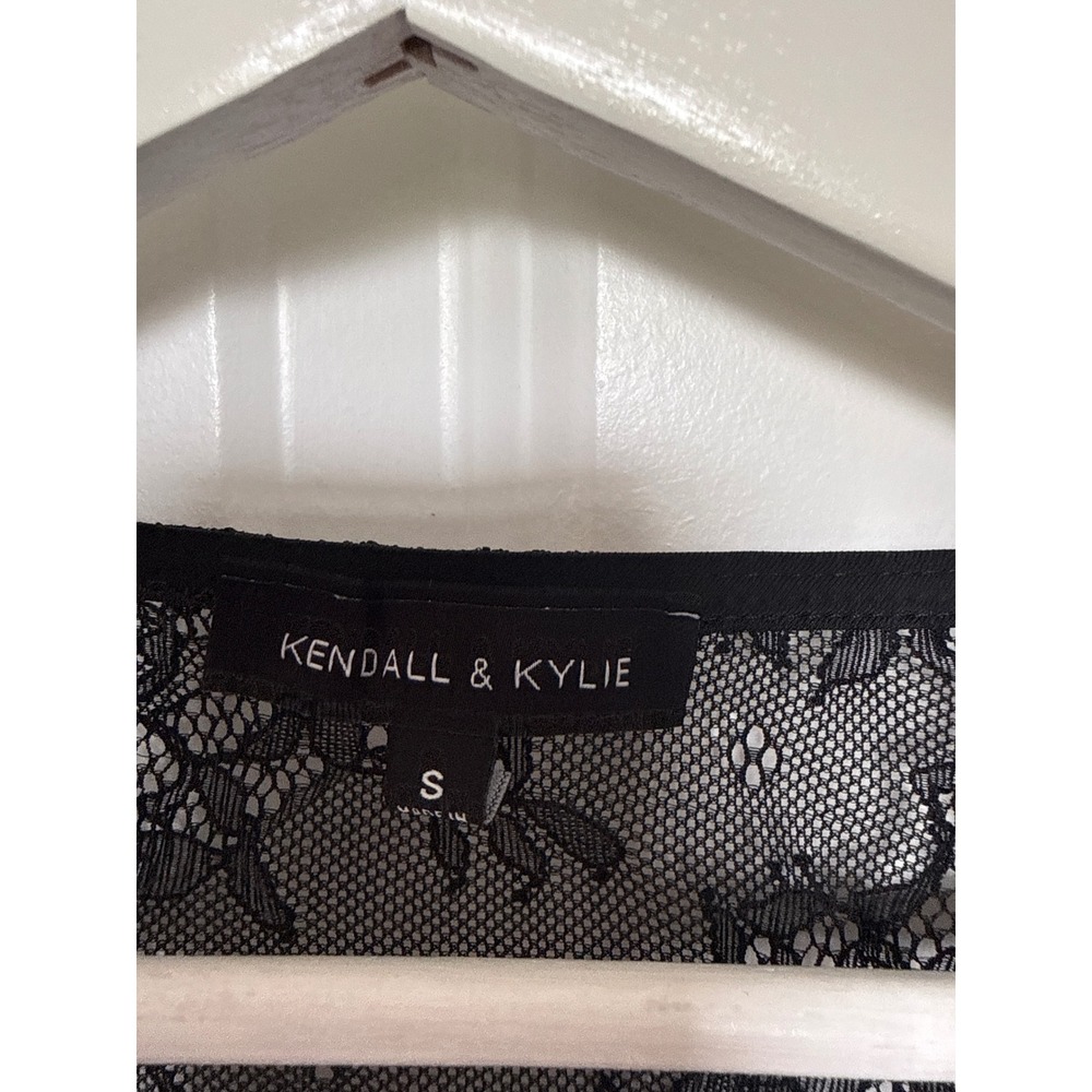 Kendall and Kylie Floral Lace Crop Top Black Sz S Whimsigoth Grunge Festival - Picture 2 of 6